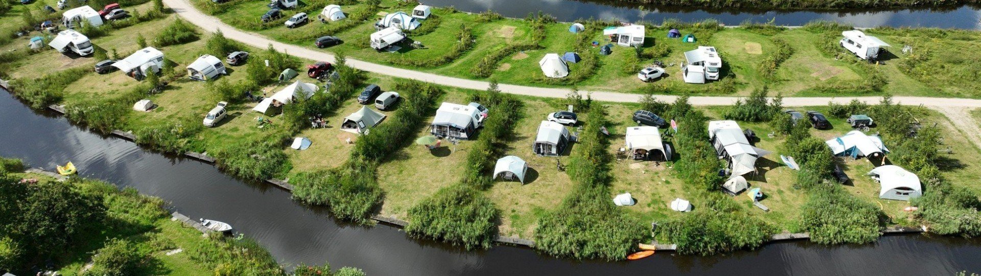 Comfort xl kampeerplaats aan het water